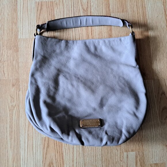 MARC BY MARC JACOBS-LG Hobo Hillier-Beige/Taupe-Neutral-Gold Hardware-Excellent - Picture 11 of 11
